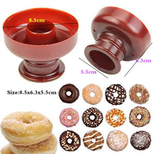 Magiese plastiek-doughnut-wafelmakervorms en donut-snyer